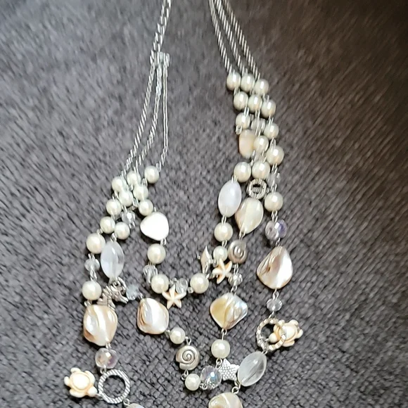 Fun Beachy Statement Necklace - Picture 3 of 3